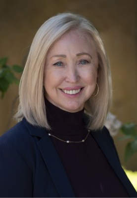 Caroline Brereton head and shoulders 2021